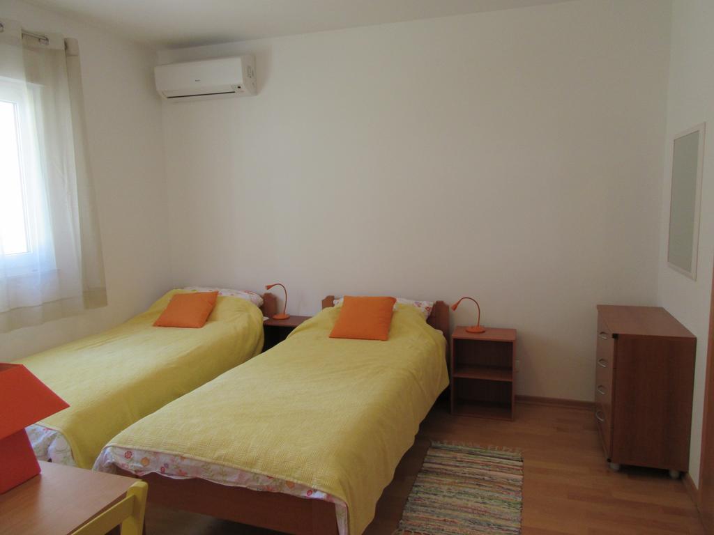 Apartment Linthorst Трогир Экстерьер фото
